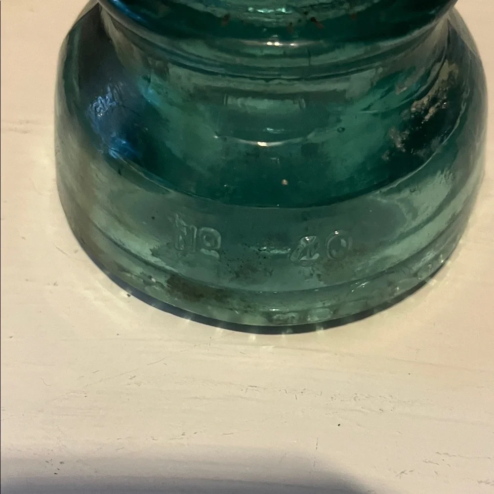 Vintage Glass Insulators - Picture 7 of 7